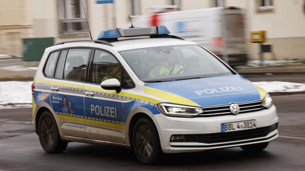 Symbolfoto Polizei, Einsatzwagen, Streifenwagen, blaulicht, Potsdam 04.12.2023 Foto: Sebastian Gabsch