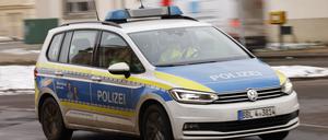 Symbolfoto Polizei, Einsatzwagen, Streifenwagen, blaulicht, Potsdam 04.12.2023 Foto: Sebastian Gabsch