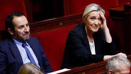 Marine Le Pen und ihr Vize Sebastien Chenu.