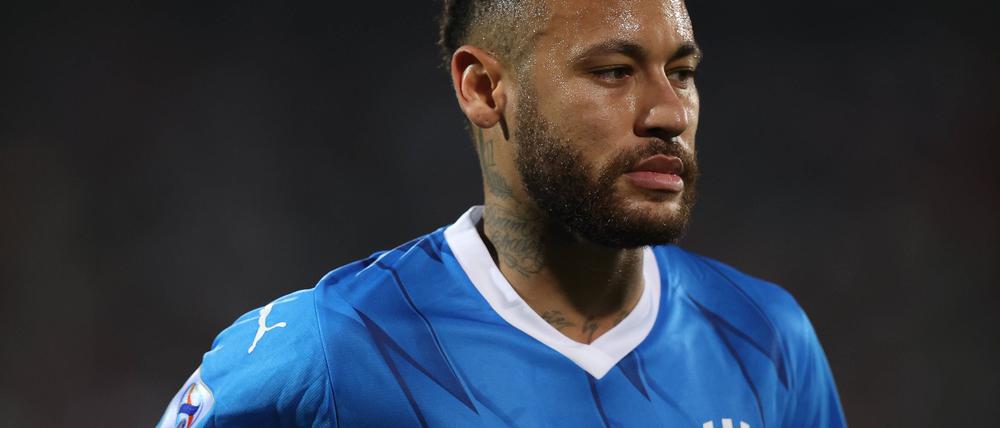 Nehmerqualitäten. Neymar muss erst mal zuschauen.