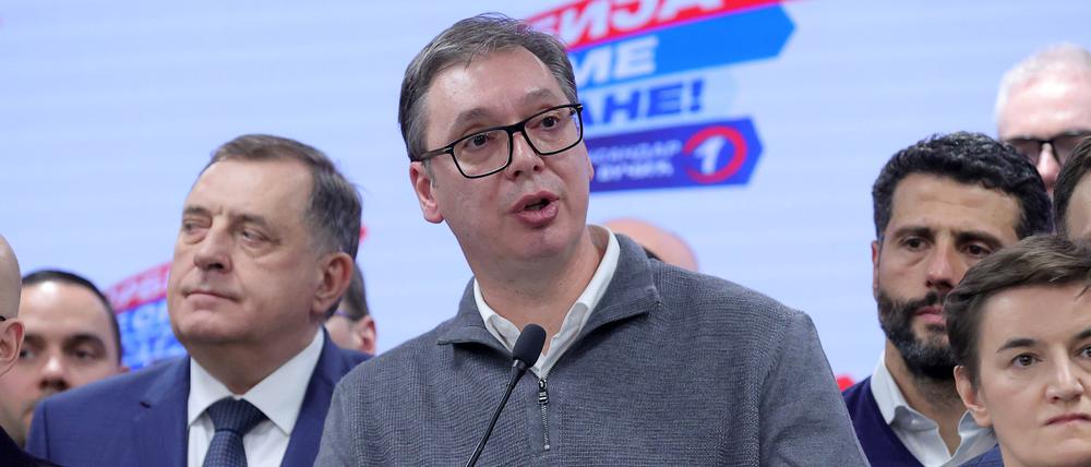 Aleksandar Vucic spricht am 18. Dezember 2023 vor der Presse.
