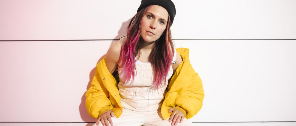 Markenzeichen: pinke Strähnen. Die Kreuzberger Musikerin Kerfor, 31.