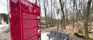 Die Informationsstele zu Karl Wolffsohn in Wannsee ist eingeweiht.
