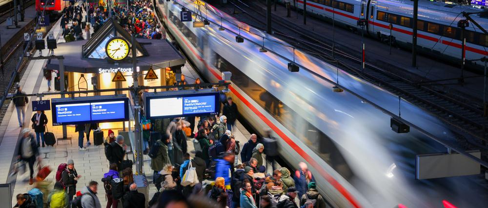 Die DB Kommunikationstechnik ist unter anderem für Zugzielanzeiger zuständig.