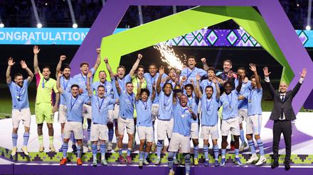 Manchester City feiert den Gewinn der Club-WM.