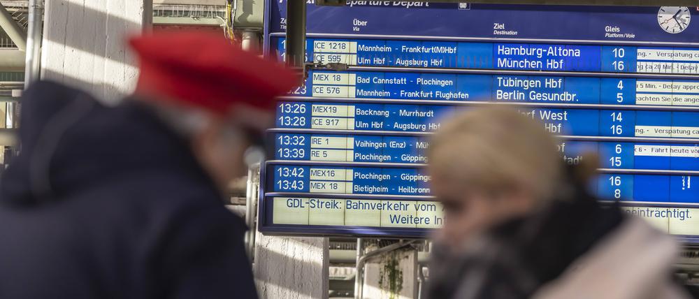 Massive Verspätung bei der Deutschen Bahn sind mittlerweile an der Tagesordnung.