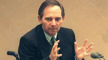 Plädoyer für Berlin: der damalige Bundesinnenminister Wolfgang Schäuble (CDU) bei seiner Rede zum Regierungs- und Parlamentssitz am 20. Juni 1991.