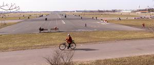 23.02.2021,Berlin,Deutschland,GER,das Tempelhofer Feld. *** 23 02 2021,Berlin,Germany,GER,the Tempelhofer Feld 