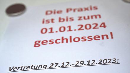 Der Virchowbund der niedergelassenen Ärztinnen und Ärzte konnte am Mittwoch keine Angaben zur Zahl der beteiligten Praxen machen.