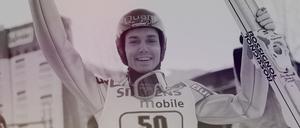 Sven Hannawald bejubelt in Bischofshofen den Gesamtsieg bei der Vierschanzentournee 2001/2002.