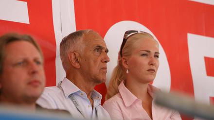 Gaston Glock (Mitte) im Jahr 2008.