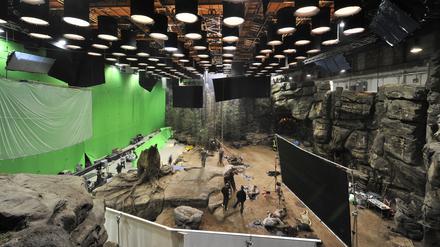 Wann wird hier wieder fürs Kino gedreht? Blick in eins der Ateliers bei Studio Babelsberg. 