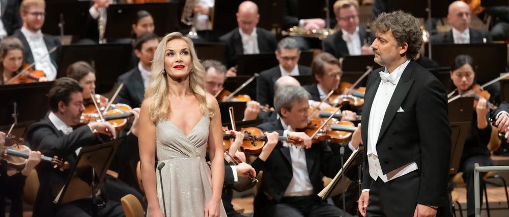 Vida Mikneviciute und Jonas Kaufmann beim Silvesterkonzert der Berliner Philharmoniker 2023.