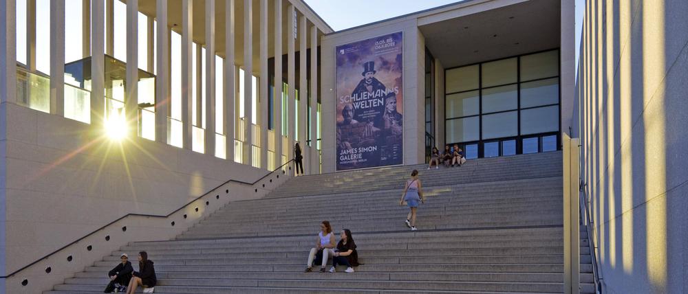 Die James-Simon-Galerie, Besucherzentrum und zentraler Eingang der Berliner Museumsinsel.