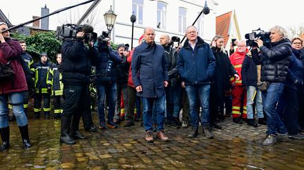 Kanzler Olaf Scholz und Ministerpräsident Stephan Weil (beide SPD) besuchen Verden an der Aller. 