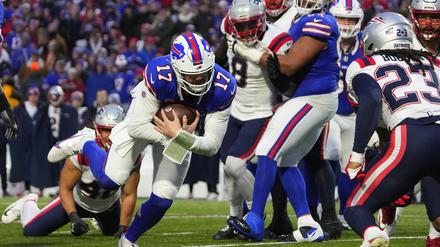 Josh Allen und die Buffalo Bills mühten sich am Silvestertag zu einem 27:21 gegen die New England Patriots.