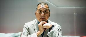 Der Zeitungsverleger Jimmy Lai gab unter anderem die beliebte Hongkonger Tageszeitung „Apple Daily“ heraus. Inzwischen gibt es das Blatt nicht mehr.