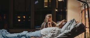 Wenn Partner oder Partnerin schwer erkranken, leidet oft auch die Beziehung darunter.