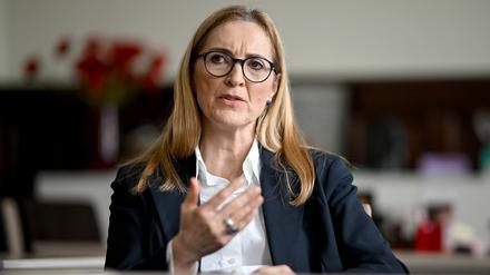ARCHIV - 17.03.2023, Berlin: Margarete Koppers, Generalstaatsanwältin in Berlin, spricht im dpa-Interview. (zu dpa: «Generalstaatsanwältin: Einsatz Künstlicher Intelligenz denkbar») Foto: Britta Pedersen/dpa +++ dpa-Bildfunk +++