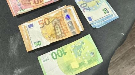 Bargeld in dem Neuköllner Lokal.