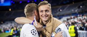 Felix Kroos mit seinem Bruder Toni. 