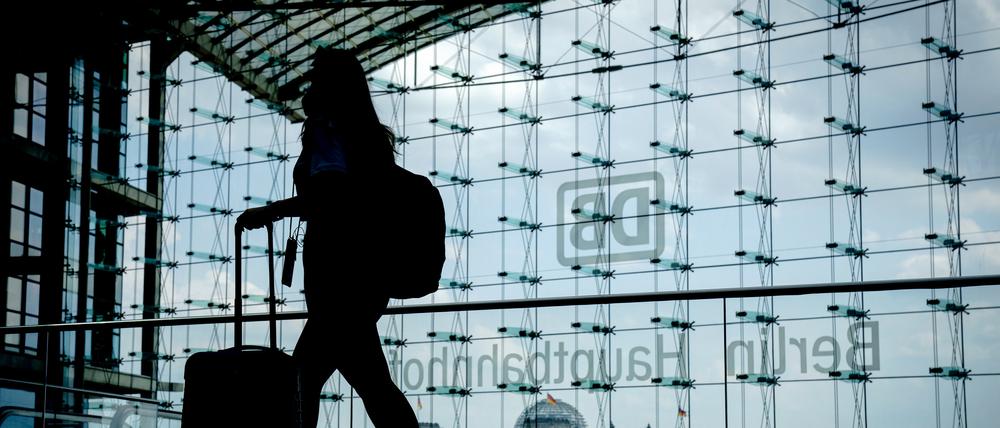 Stehen die Züge still, müssen Bahnreisende auf alternative Reisemöglichkeiten ausweichen um an ihr Reiseziel zu gelangen. 