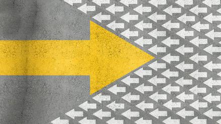 Strong yellow (idea) arrow against smaller old white (methods)