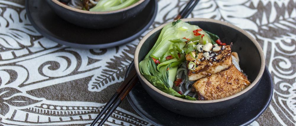 Gebratener Tofu aus „Tofu, Yuba & Okara“ von Claudia Zaltenbach.