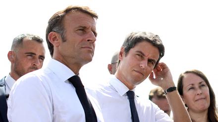 Attal (re.) und Macron ähneln sich nicht nur äußerlich.