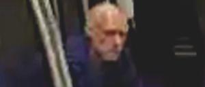 Foto-Fahndung der Bundespolizei Berlin. Die Ermittler fragen: Wer kennt den abgebildeten Mann und kann Angaben zu seiner Identität und/oder zu seinem Aufenthaltsort machen?