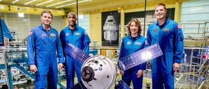 Die Crew-Mitglieder der Artemis 2-Mission müssen auf ihren Start weiter warten. 