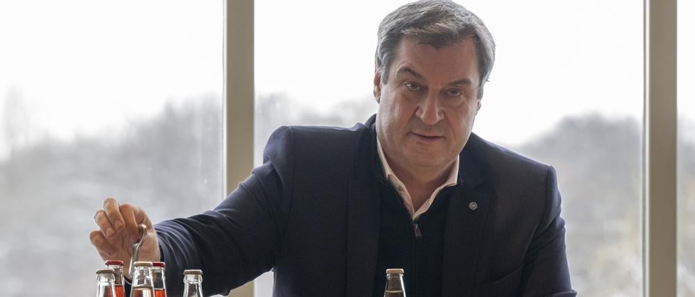 Markus Söder, (CSU) Ministerpräsident von Bayern, eröffnet in der bayerischen Staatskanzlei die erste Kabinettssitzung im neuen Jahr.