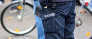 Ein Mitarbeiter des Potsdamer Ordnungsamts.