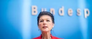 Sahra Wagenknecht vor der Bundespressekonferenz.