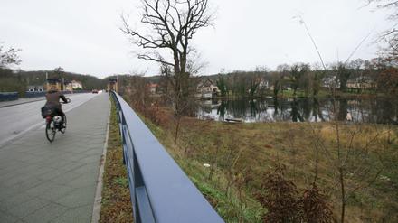 Persiusbrücke: Verbindung zwischen Potsdam und Neu Fahrland.