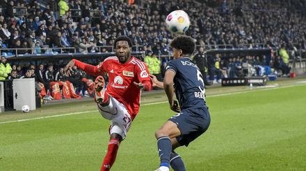 Sheraldo Becker (links) soll wieder mehr Geschwindigkeit in die Offensive des 1. FC Union bringen.