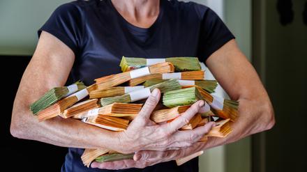 Die Verbraucherpreise in Argentinien sind binnen eines Jahres um über 200 Prozent gestiegen.