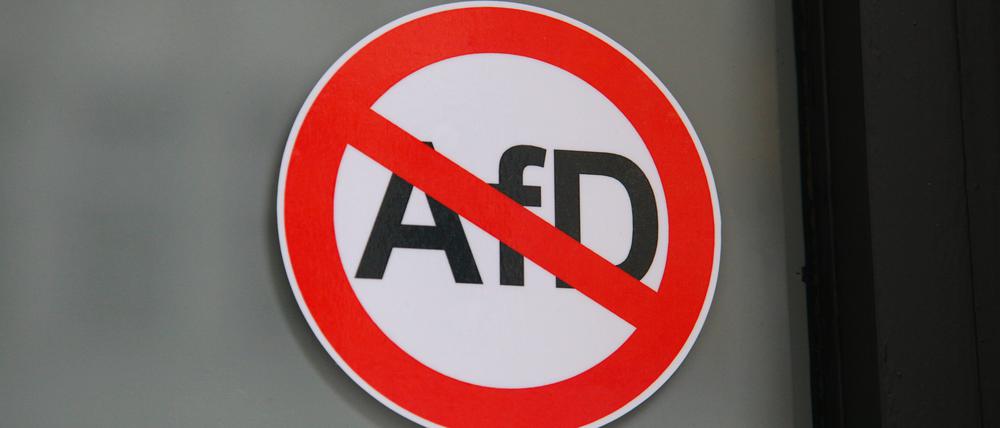 Die Debatte über ein Verbotsverfahren gegen die AfD ist in vollem Gange.