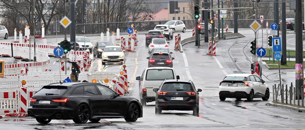 Staugefahr am Leipziger Dreieck in Potsdam.