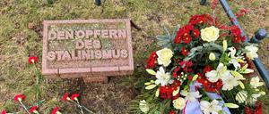 Der Gedenkstein auf dem Zentralfriedhof in Lichtenberg. 