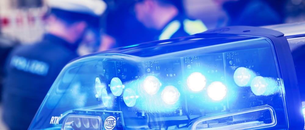 Die Polizei stieß auf eine verweste Leiche. 