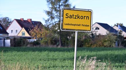 Satzkorn, Ortsteil von Potsdam, Ortseingangsschild