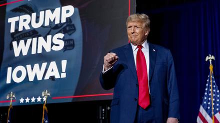Donald Trump nach seinem Sieg bei der Wahlparty in Iowa.
