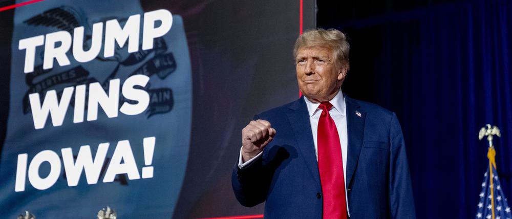 Donald Trump nach seinem Sieg bei der Wahlparty in Iowa.