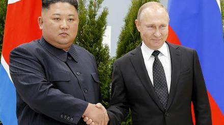 Kremlchef Wladimir Putin und Nordkoreas Diktator Kim Jong Un unterstützen sich bei der Aufrüstung. (Archivbild von 2019)