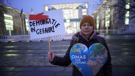 Eine Demonstration unter dem Motto „AfD-Verbot prüfen – jetzt!“ findet Anfang Januar vor dem Bundeskanzleramt statt.