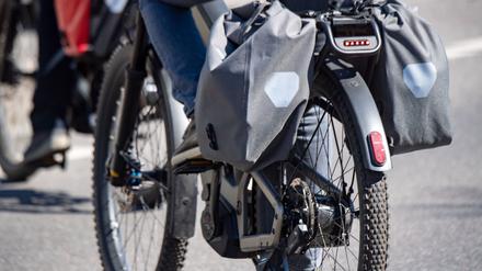 Eine E-Bike-Fahrerin wurde in Potsdam gestoppt, weil sie zu schnell unterwegs war.