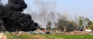 Von der Feuerwerksfabrik blieben nur Rauch und Trümmer.