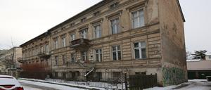 Das kommunale Wohnungsunternehmen Pro Potsdam will Mietshäuser aus ihrem Bestand verkaufen, wie hier in der Sellostraße 20 und 21.