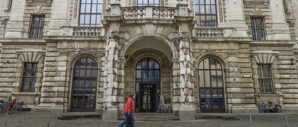 Oberlandesgericht, Prielmayerstrasse, München